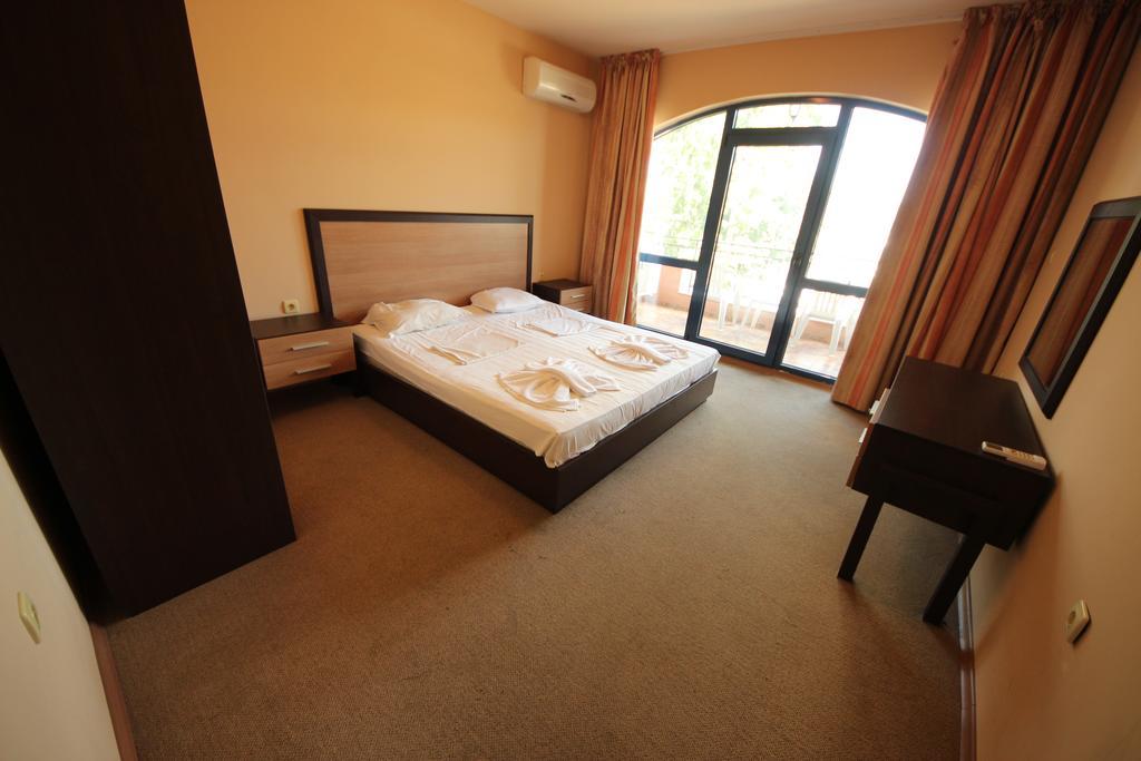 Menada Villa Bonita Apartments Sunny Beach Eksteriør billede