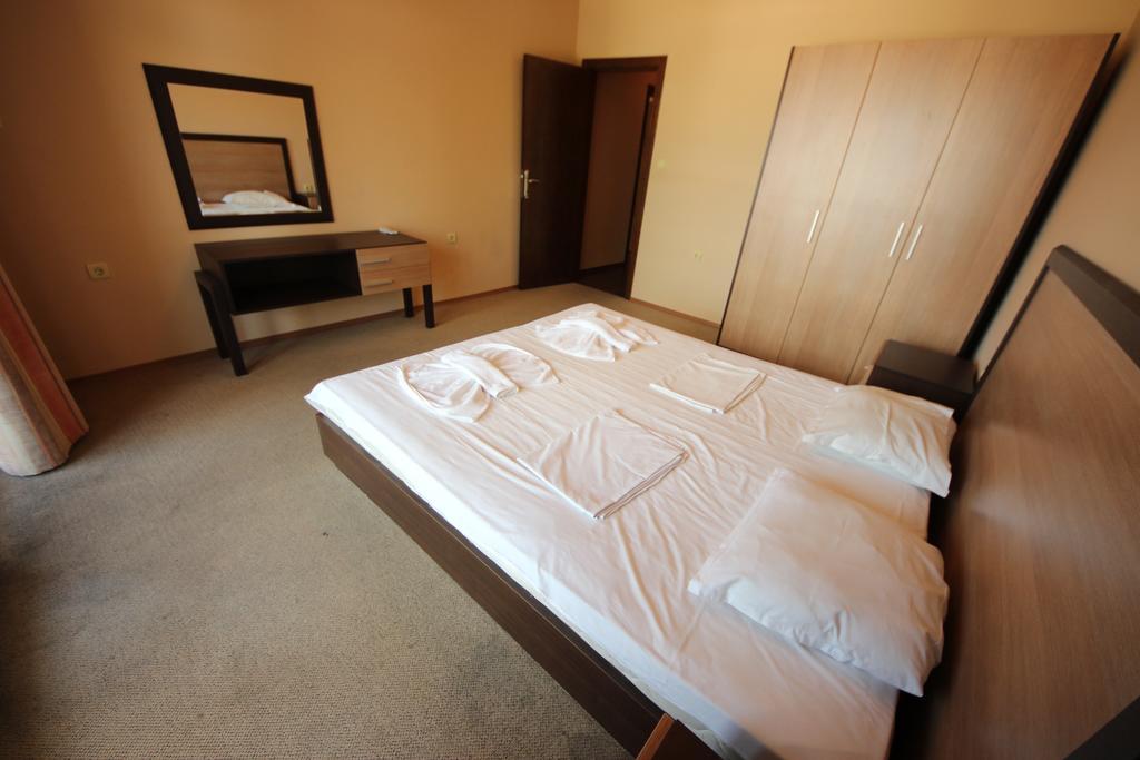 Menada Villa Bonita Apartments Sunny Beach Eksteriør billede