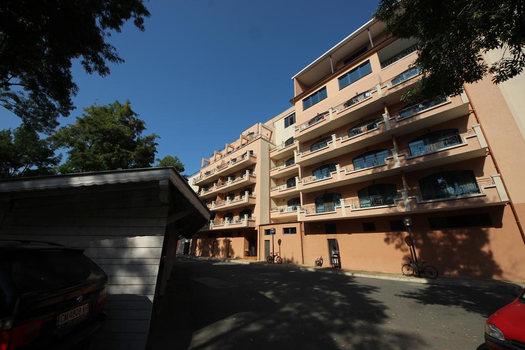 Menada Villa Bonita Apartments Sunny Beach Eksteriør billede
