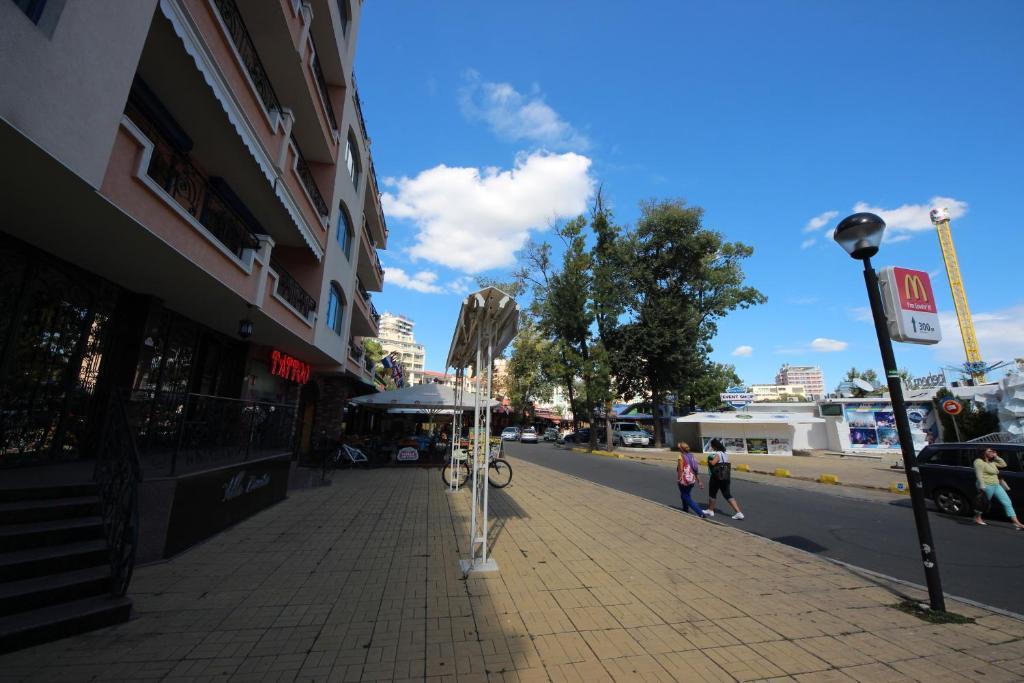 Menada Villa Bonita Apartments Sunny Beach Eksteriør billede
