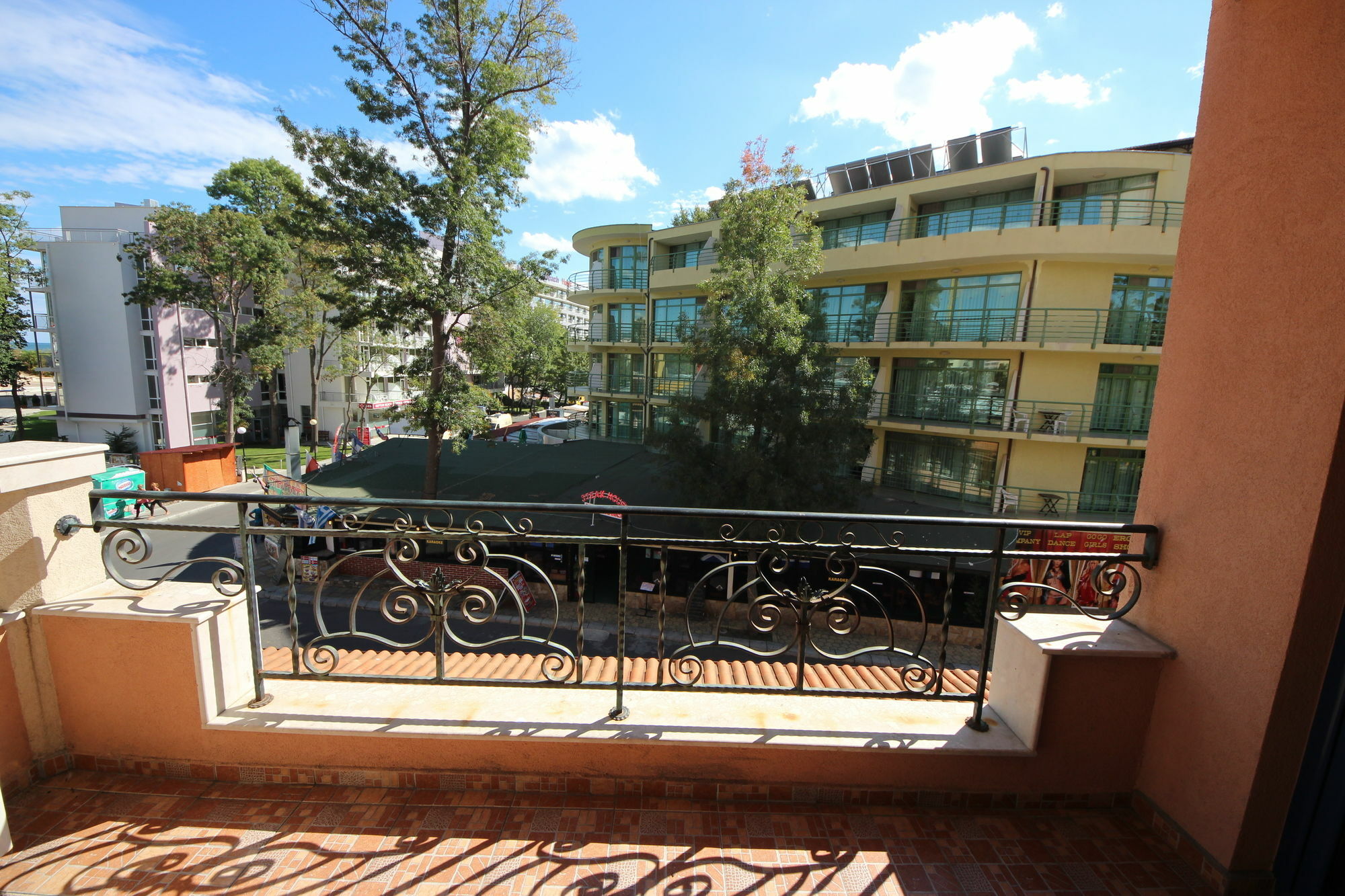 Menada Villa Bonita Apartments Sunny Beach Eksteriør billede